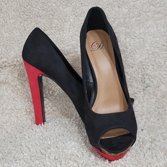 Black and Red platform high heels - Picture 8 of 8